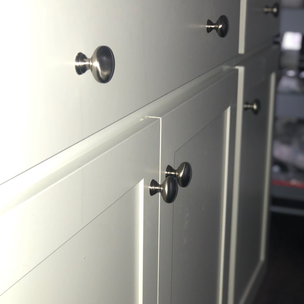 Cabinet knobs - Picture 4 of 5